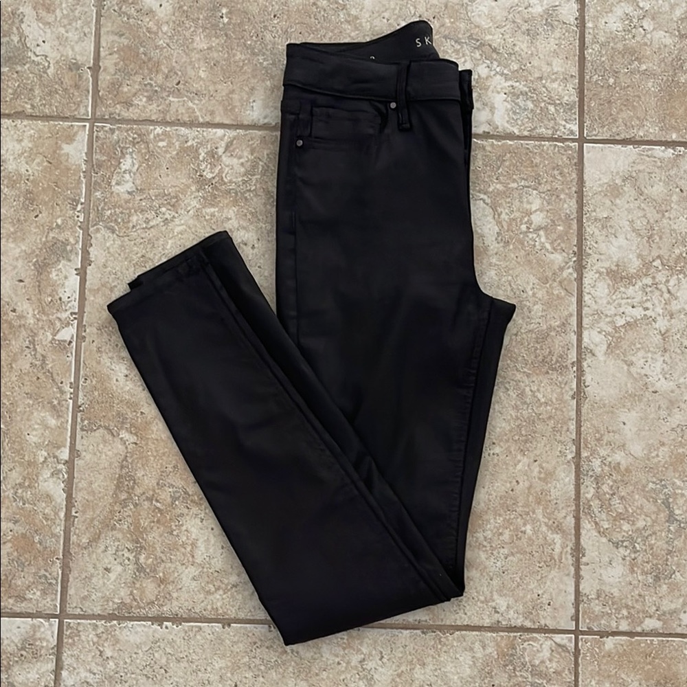 Black Skinny Jeans